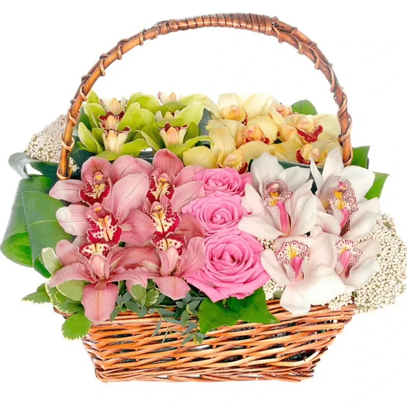 Корзина с цветами Иоланта